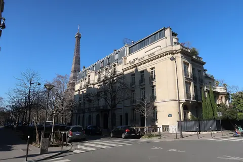 Boligbygård i Avenue Charles-Floquet i 7. arrondissement